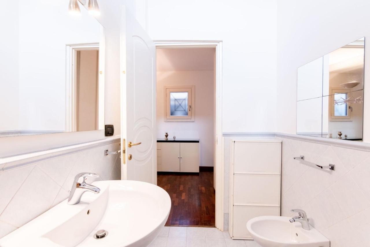 Abbadia Charme House Apartment ปาแลร์โม ภายนอก รูปภาพ